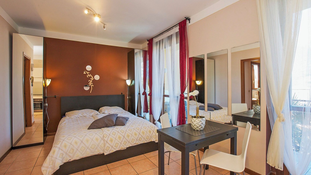 Photo of Bedroom in Maccagno con Pino e Veddasca