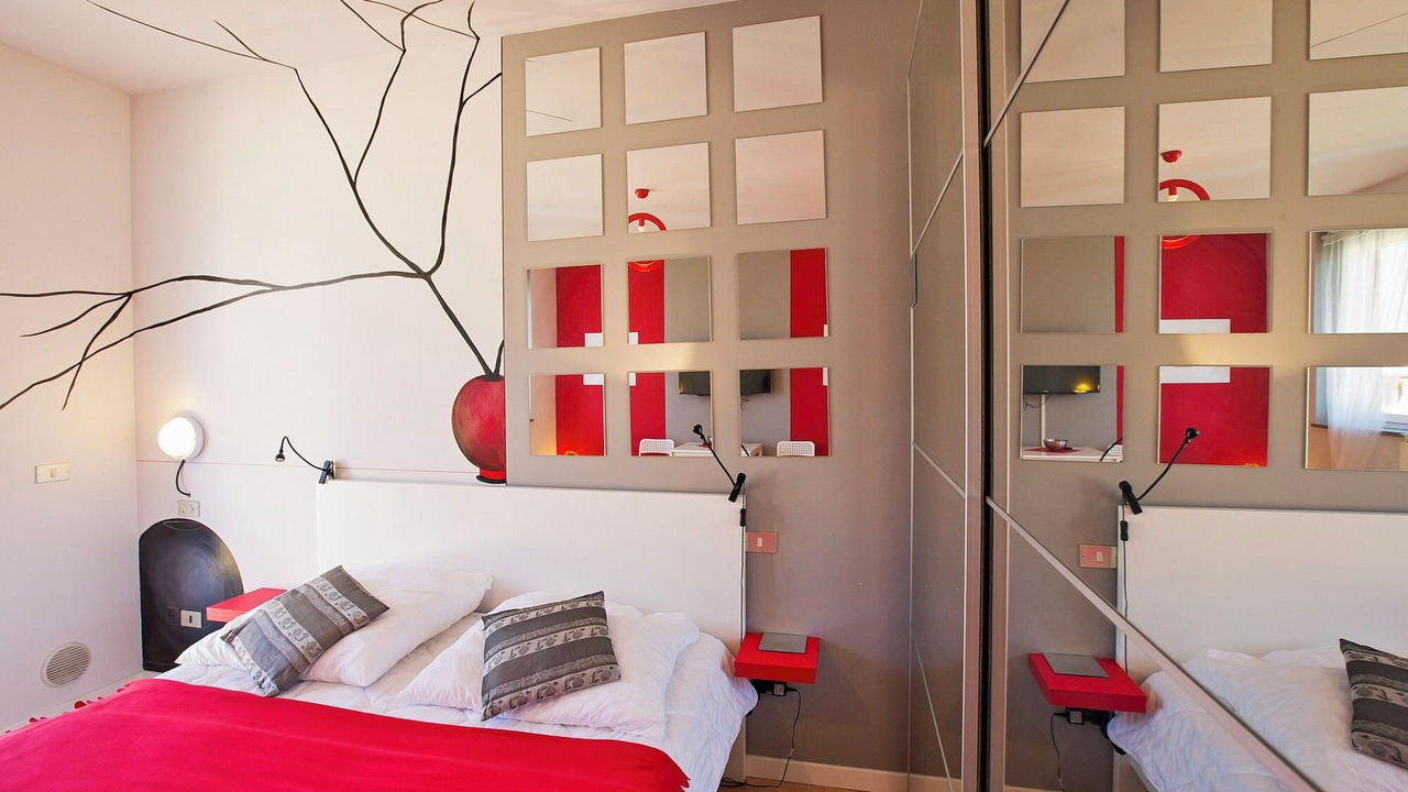 Photo of Bedroom in Maccagno con Pino e Veddasca