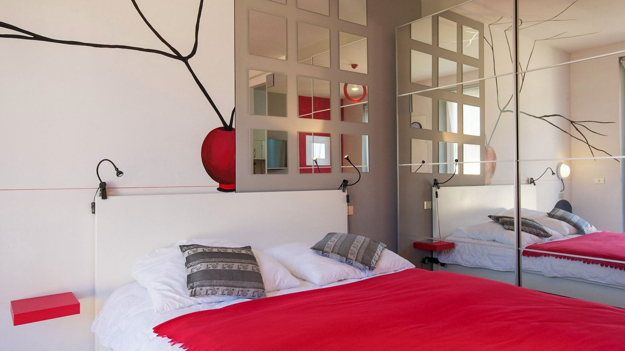 Photo of Bedroom in Maccagno con Pino e Veddasca
