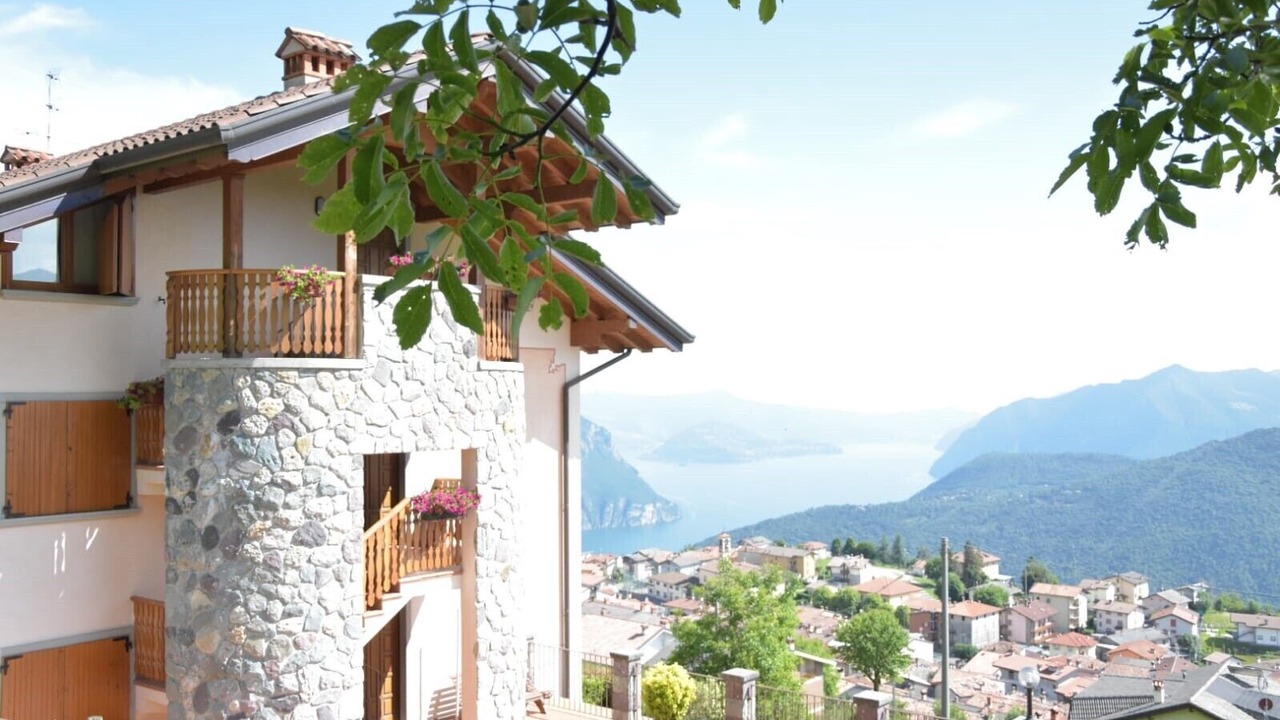 Photo of Outdoor in Bossico
