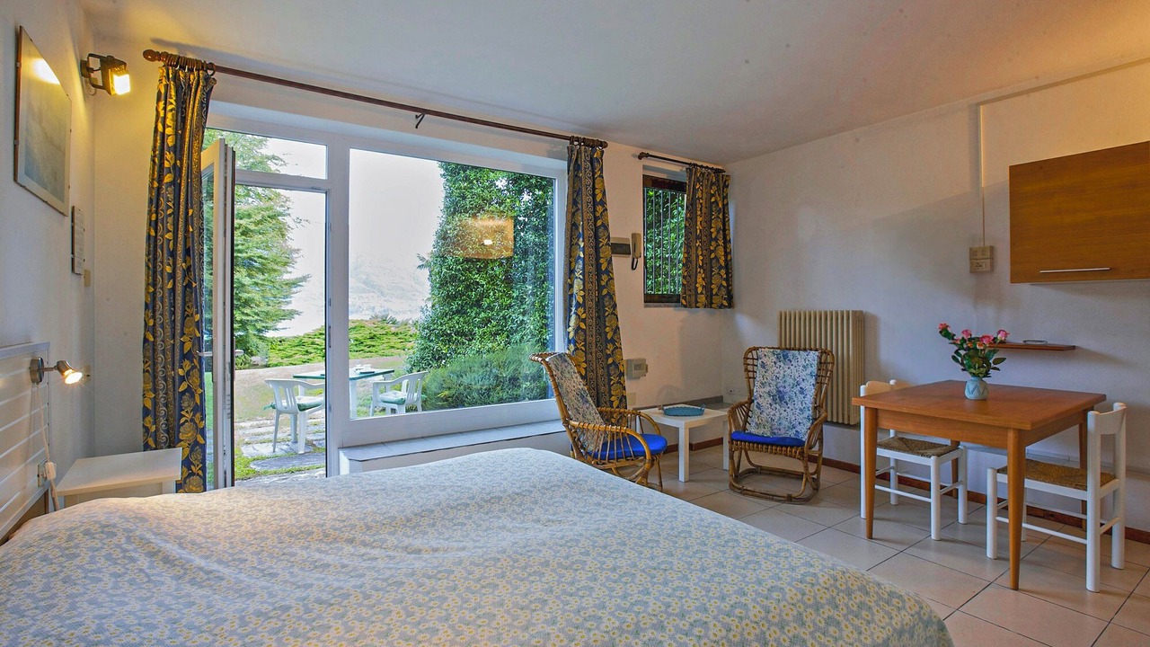 Photo of Bedroom in Porto Valtravaglia