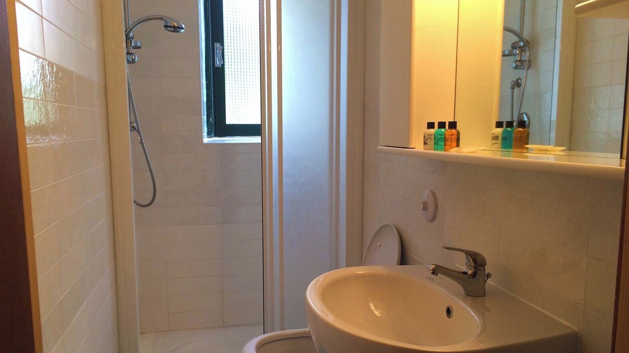Photo of Bathroom in Idro