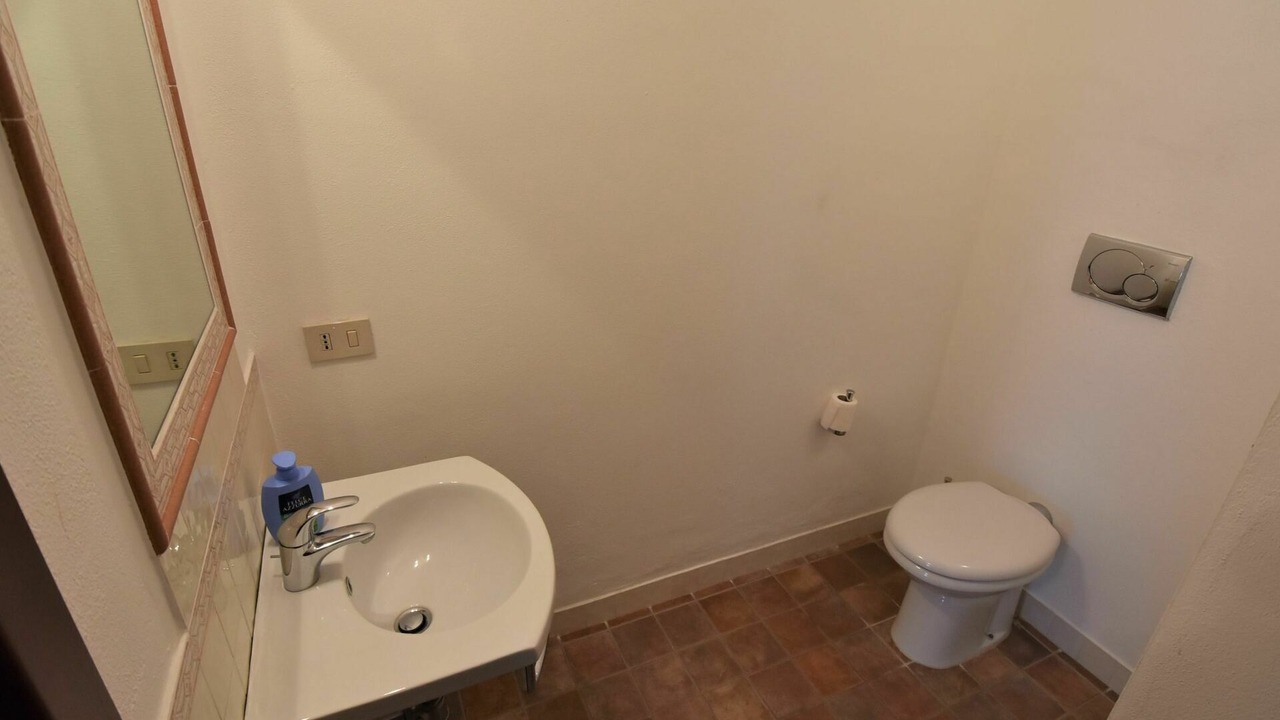 Photo of Bathroom in Castana