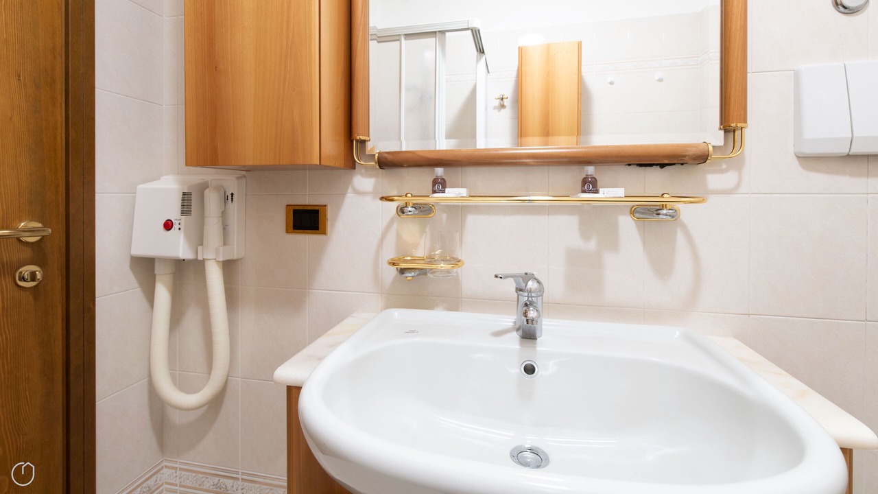 Photo of Bathroom in Premadio