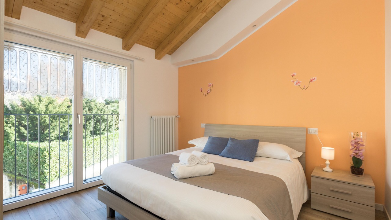 Photo of Bedroom in Colico Piano