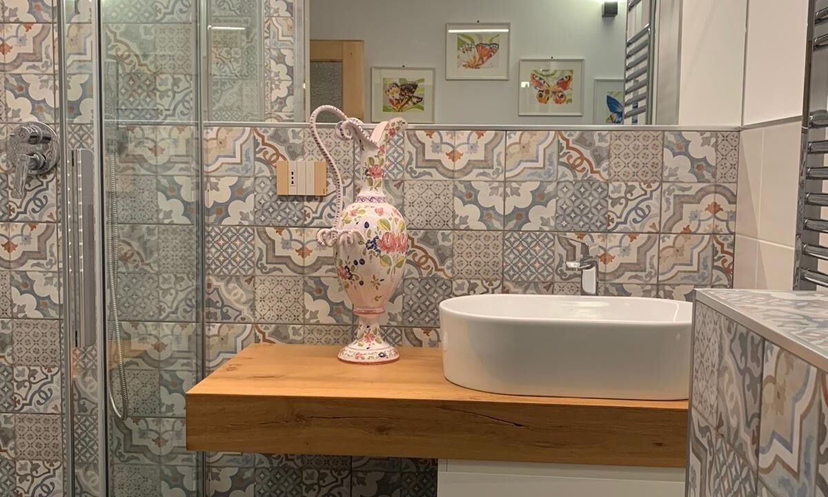Photo of Bathroom in Teola