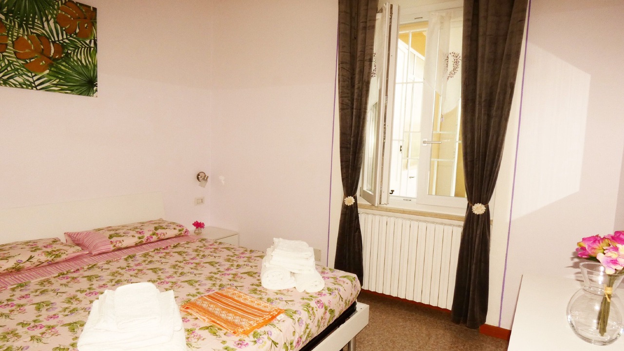 Photo of Bedroom in Polpenazze del Garda