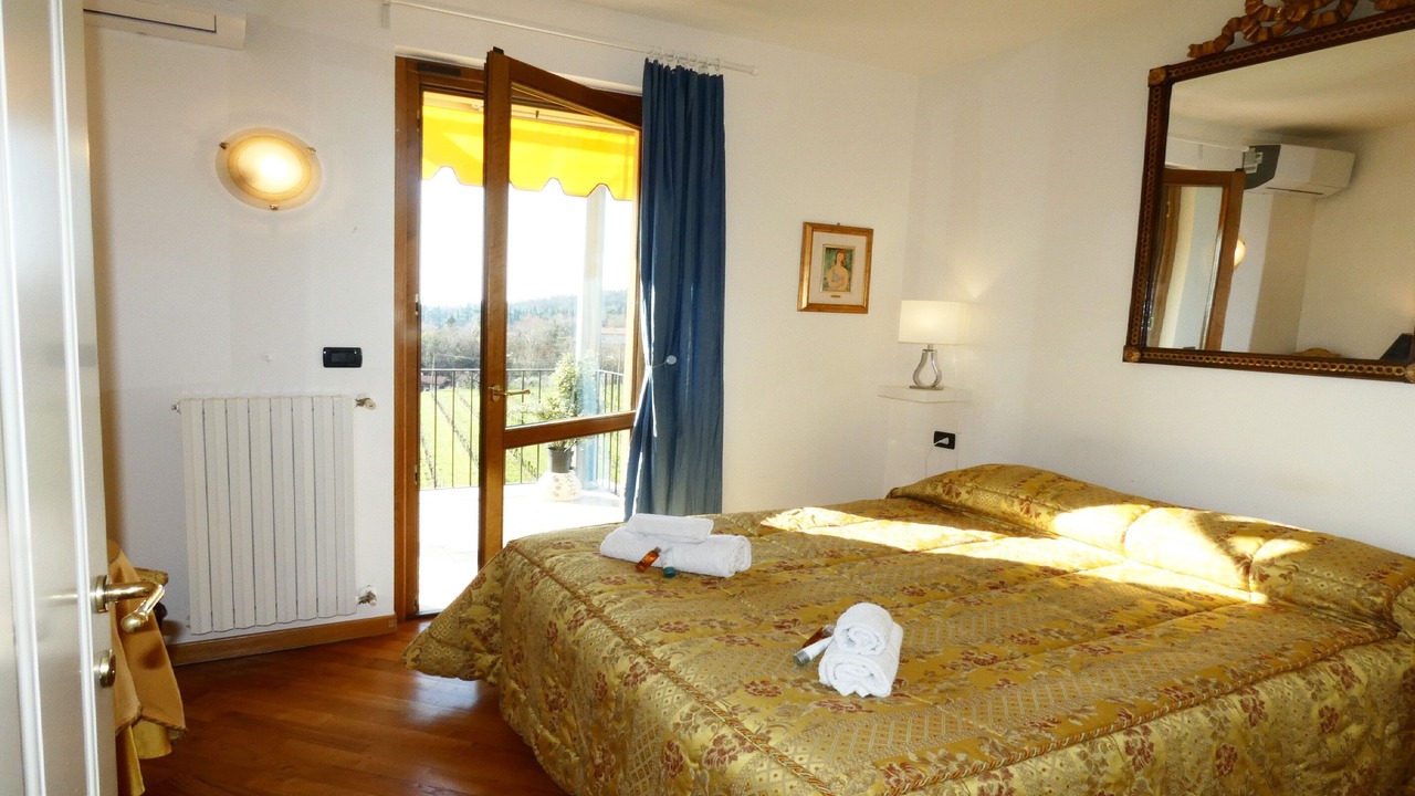 Photo of Bedroom in Polpenazze del Garda