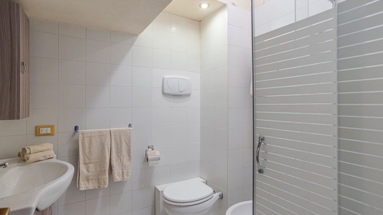 Photo of Bathroom in Nesso