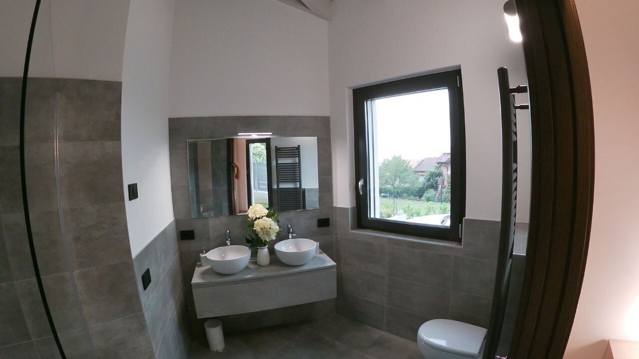 Photo of Bathroom in Colico Piano