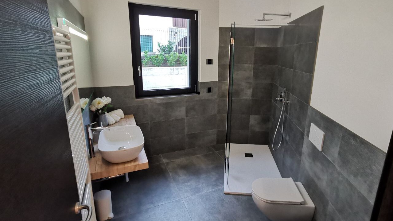 Photo of Bathroom in Colico Piano