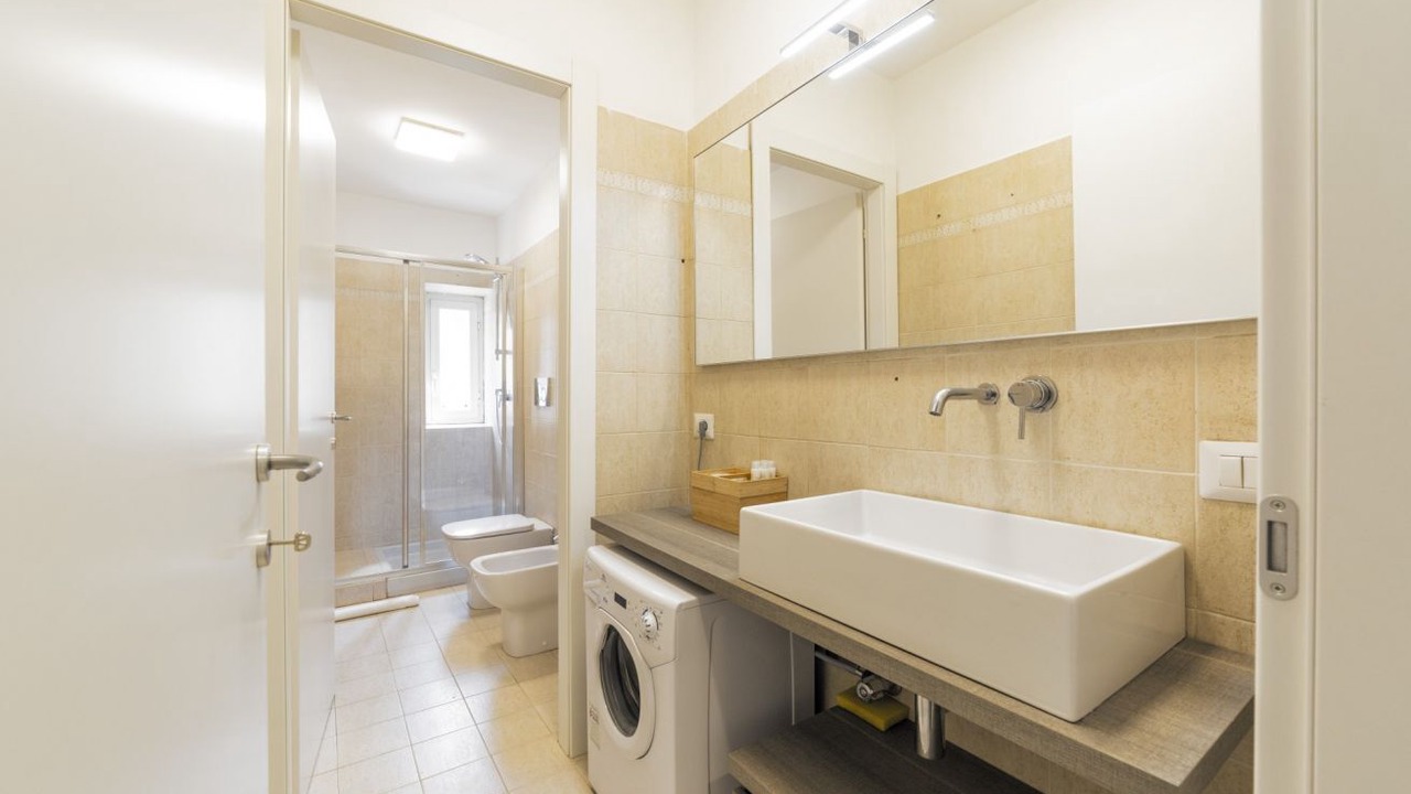Photo of Bathroom in Chinatown