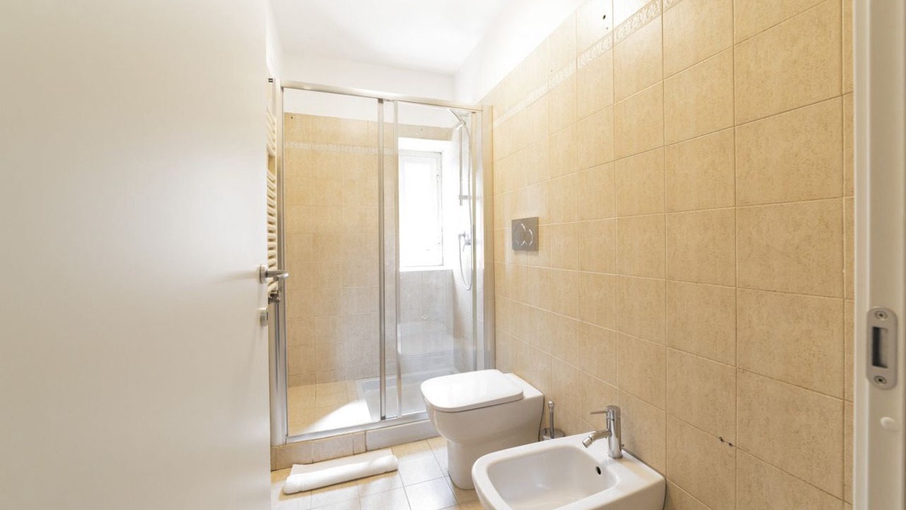 Photo of Bathroom in Chinatown
