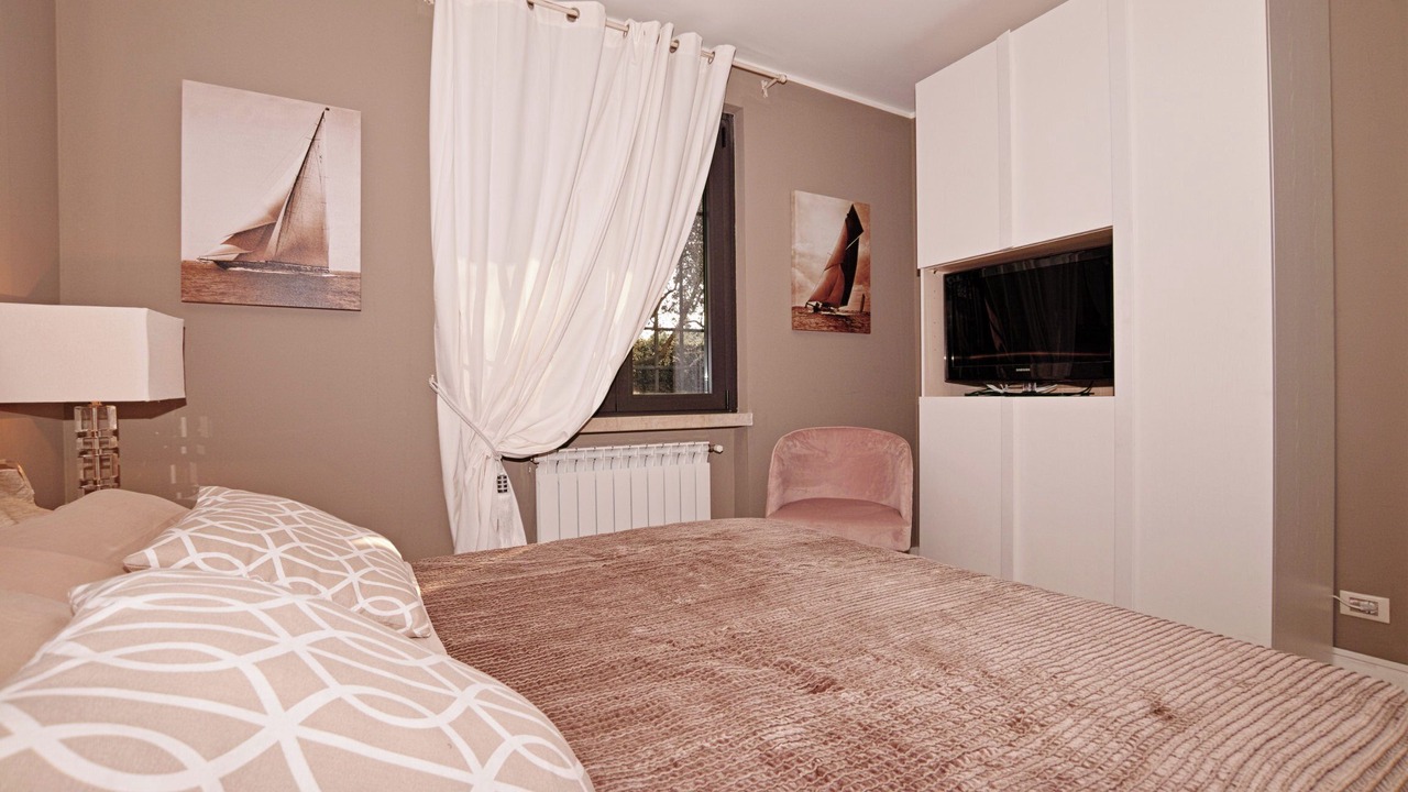 Photo of Bedroom in Manerba del Garda