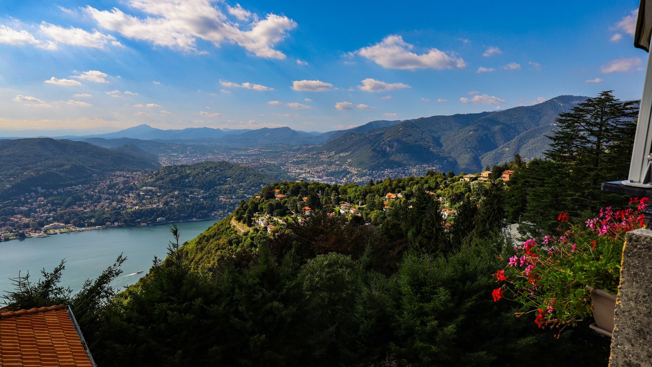 Photo of Others in Brunate