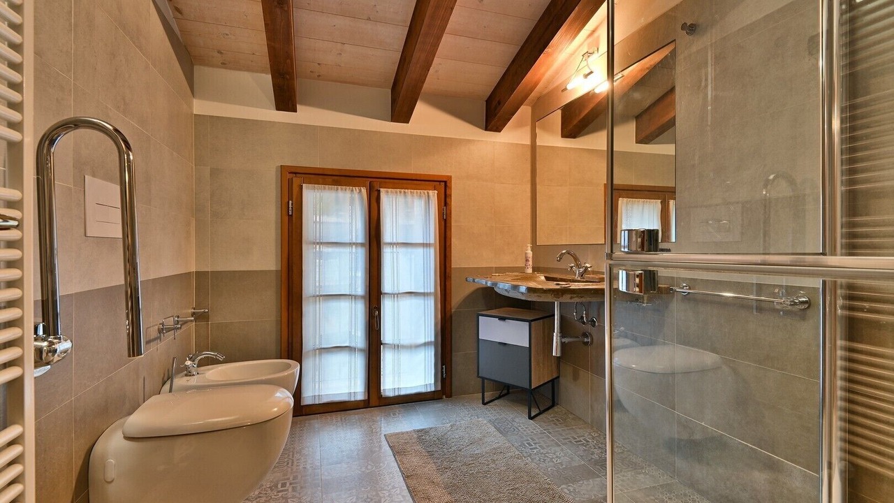 Photo of Bathroom in Prabione
