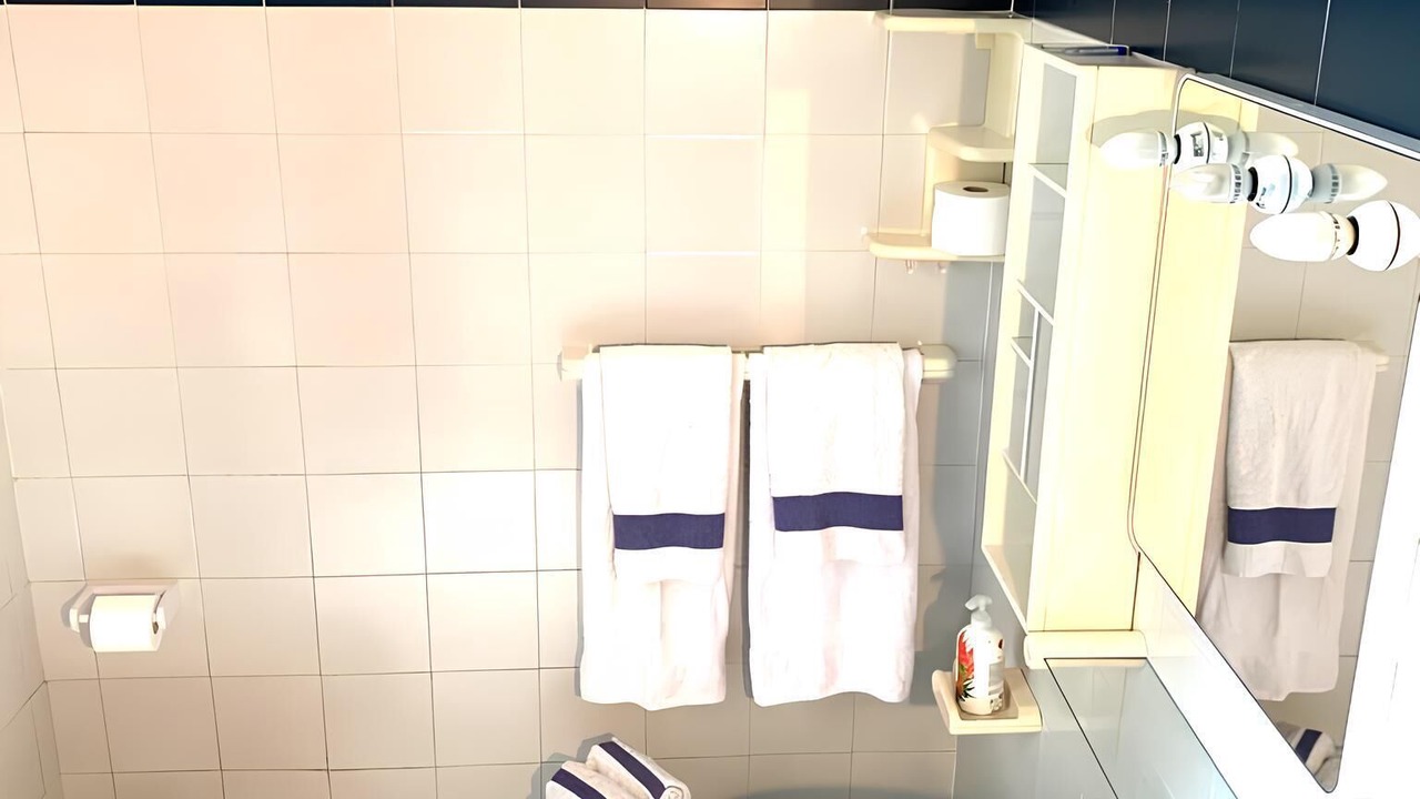 Photo of Bathroom in Sale Marasino