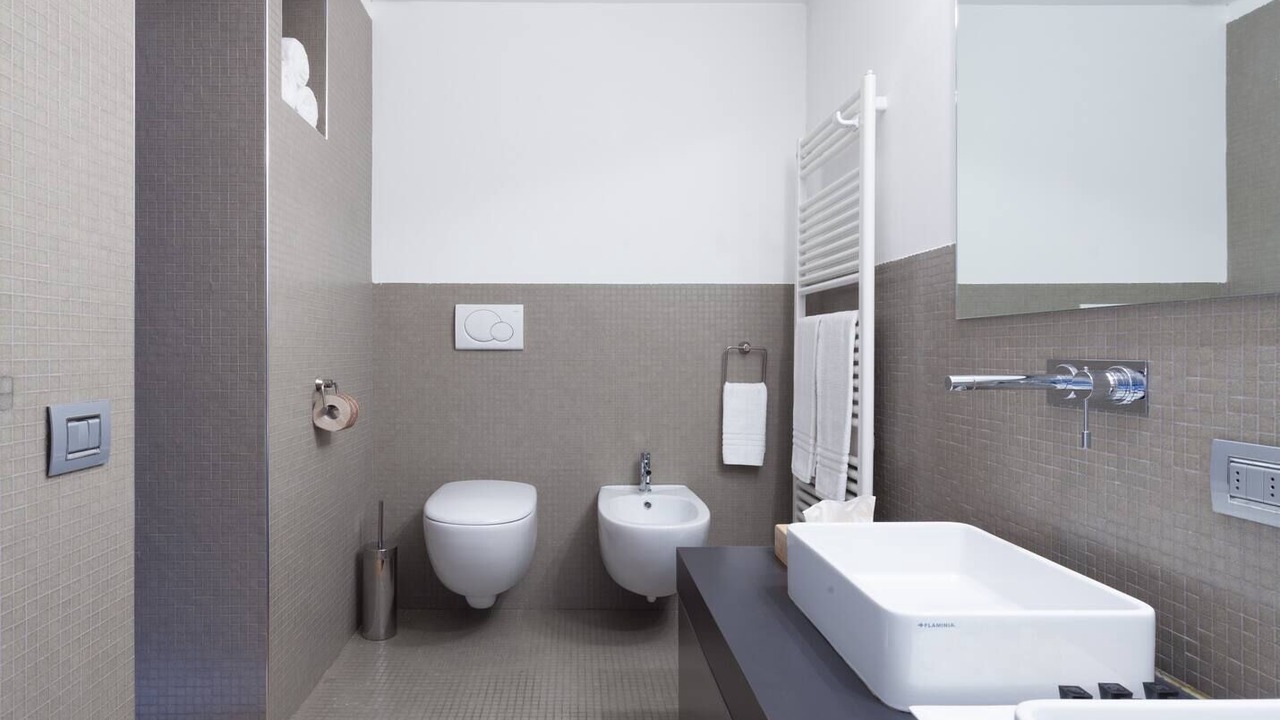 Photo of Bathroom in Como City Centre