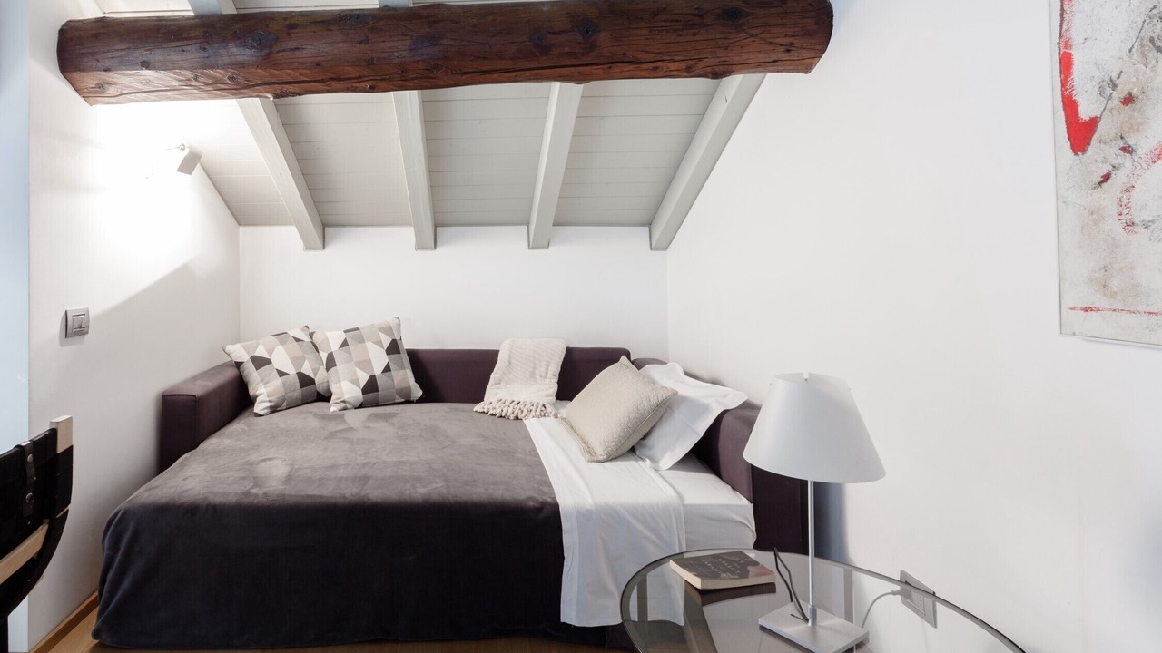 Photo of Bedroom in Como City Centre