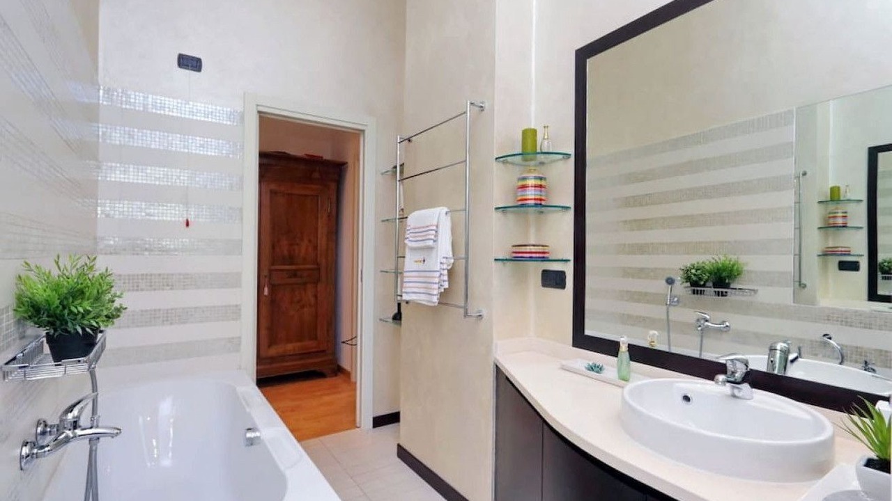 Photo of Bathroom in Zona Solari