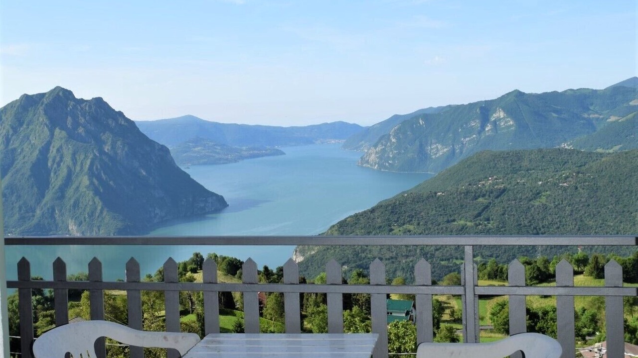 Photo of Outdoor in Bossico