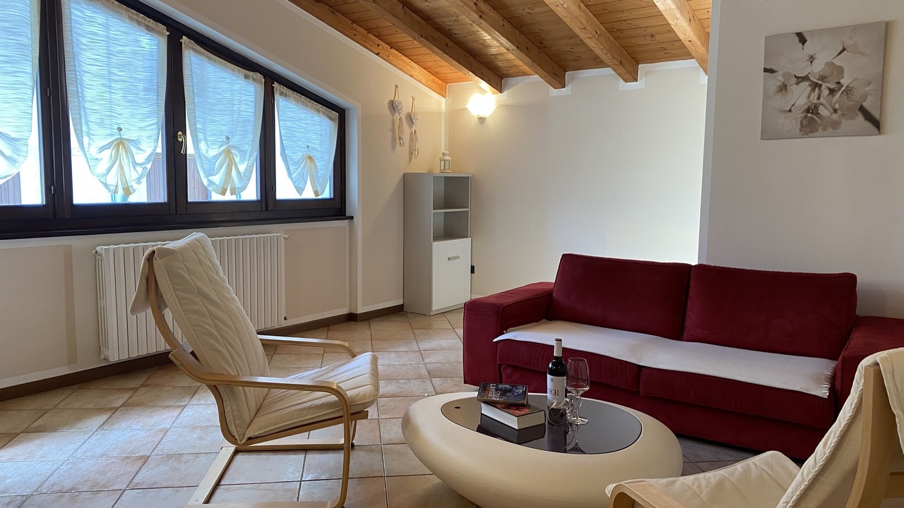 Photo of Livingroom in Idro