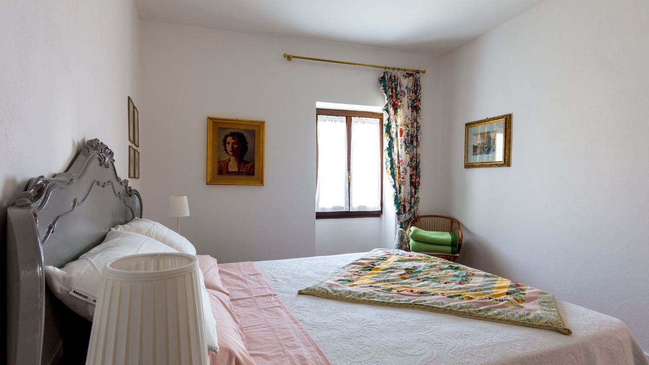 Photo of Bedroom in Gardone Riviera
