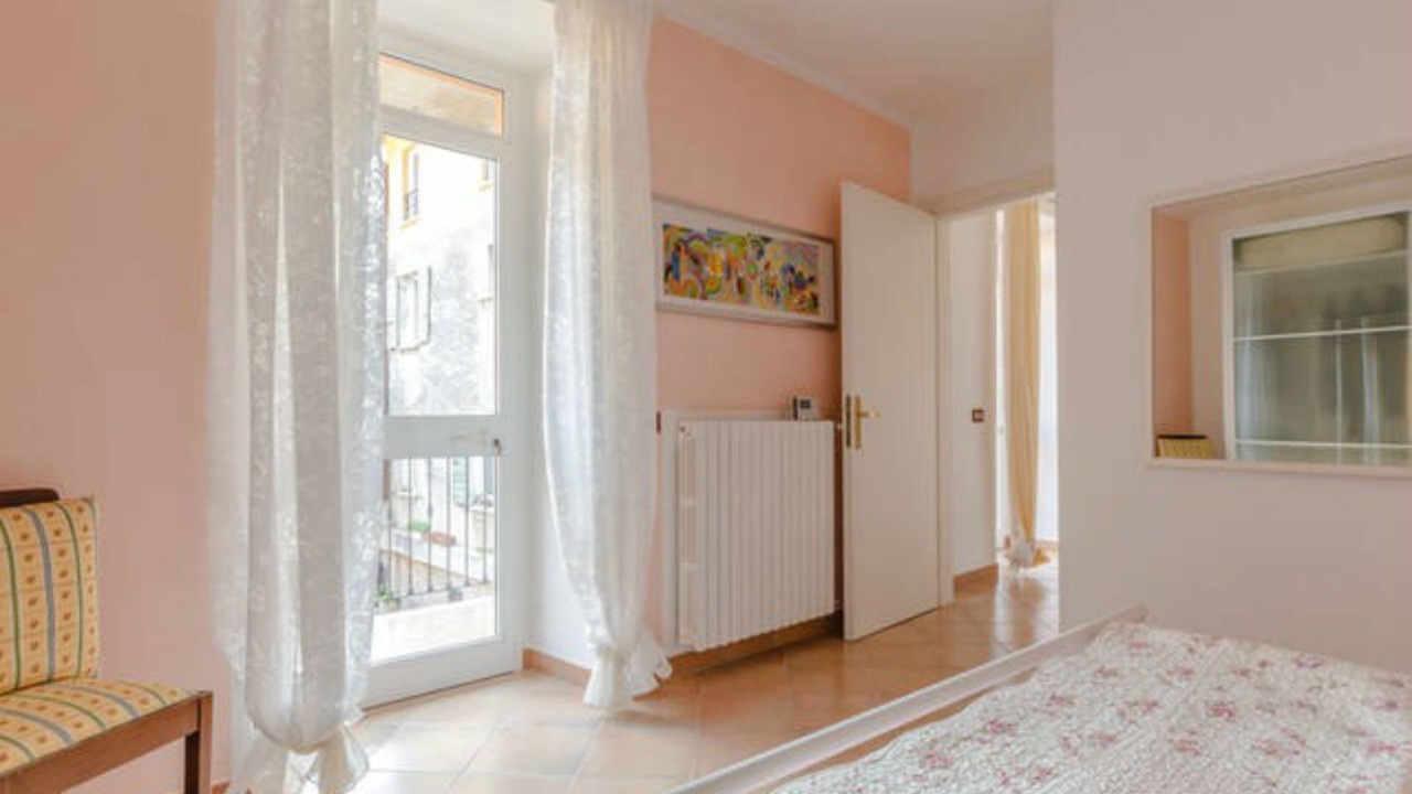 Photo of Bedroom in Toscolano Maderno