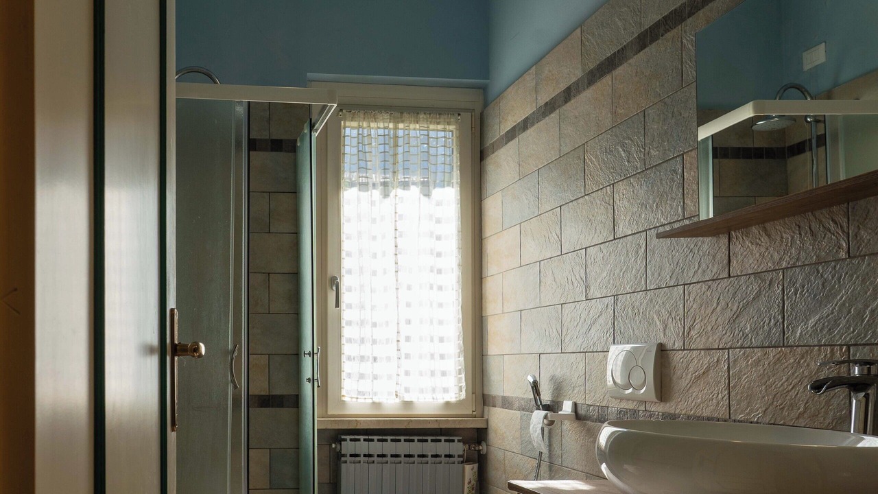 Photo of Bathroom in Crone