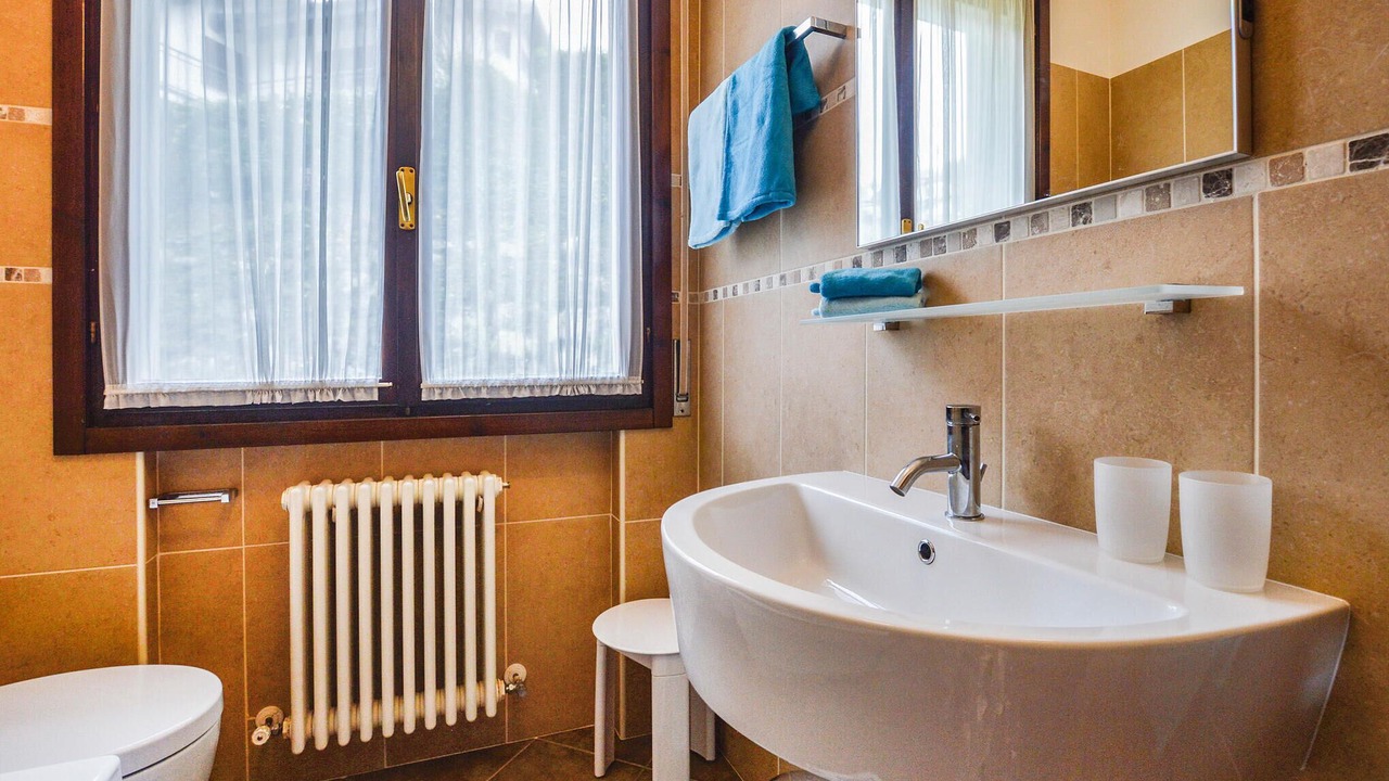 Photo of Bathroom in Poppino