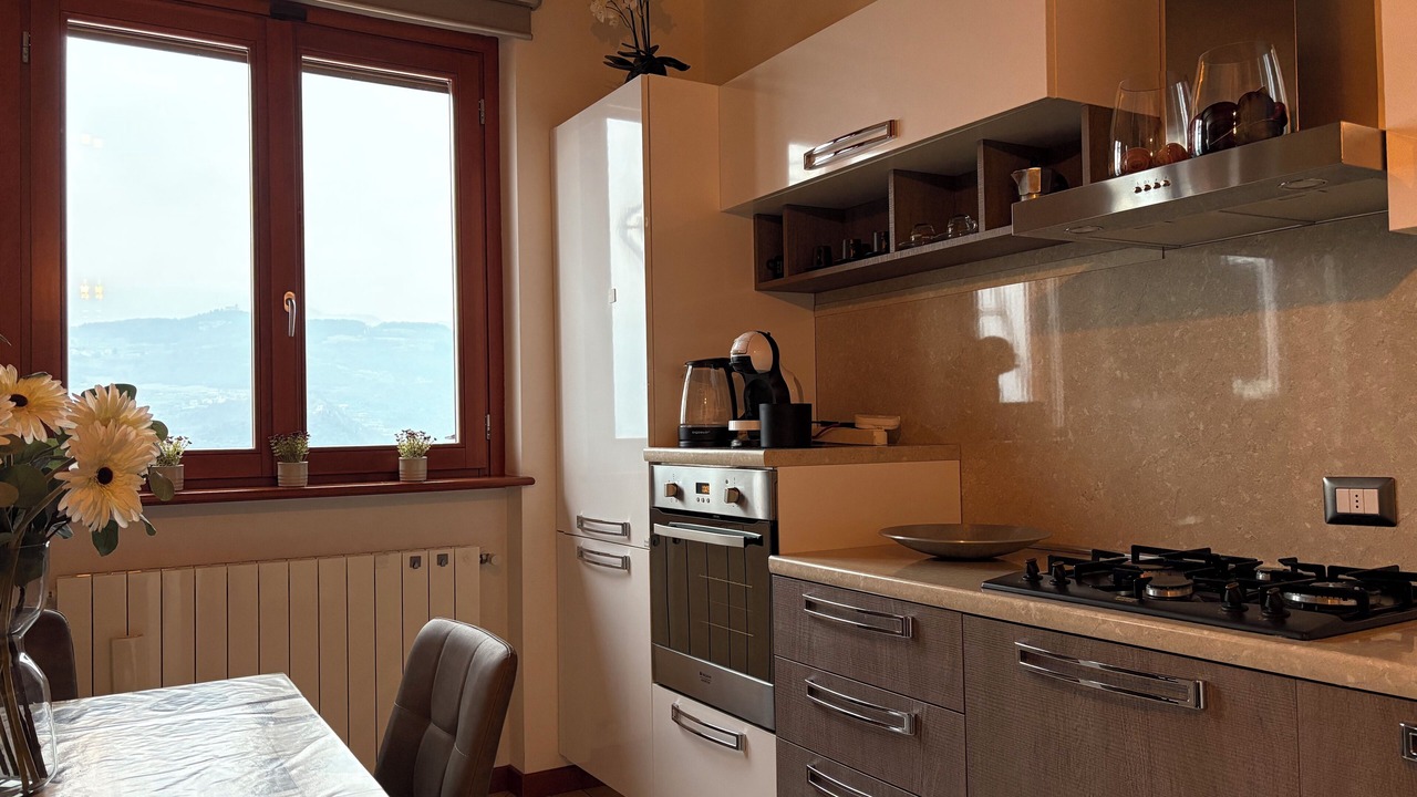 Photo of Kitchen in Tavernola Bergamasca