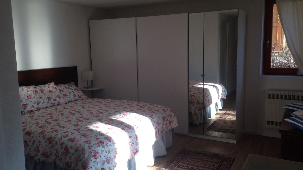 Photo of Bedroom in Roe Volciano