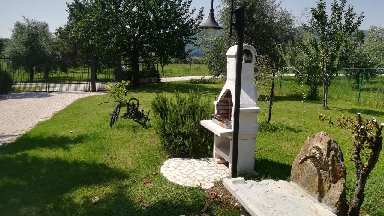 Photo of Outdoor in Roe Volciano