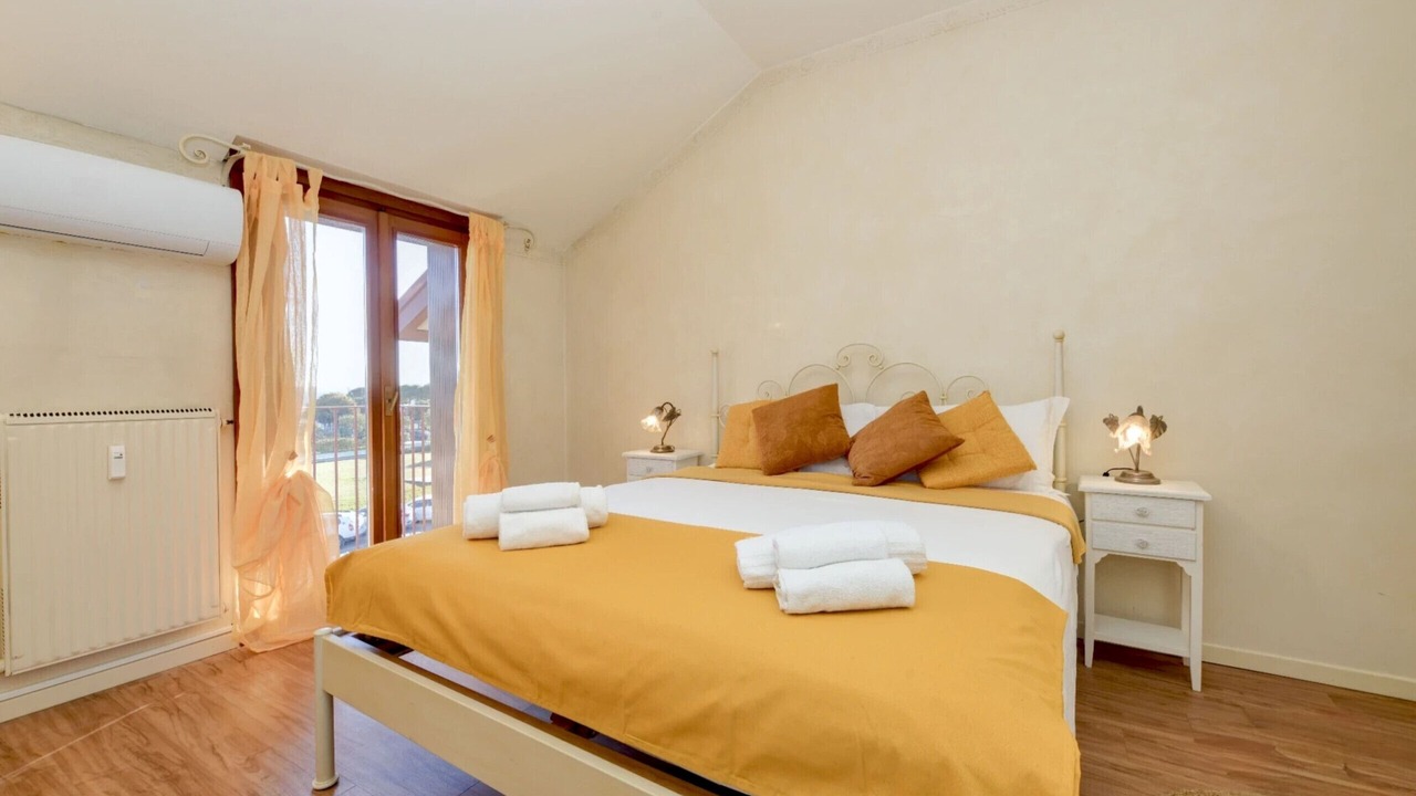 Photo of Bedroom in Sirmione