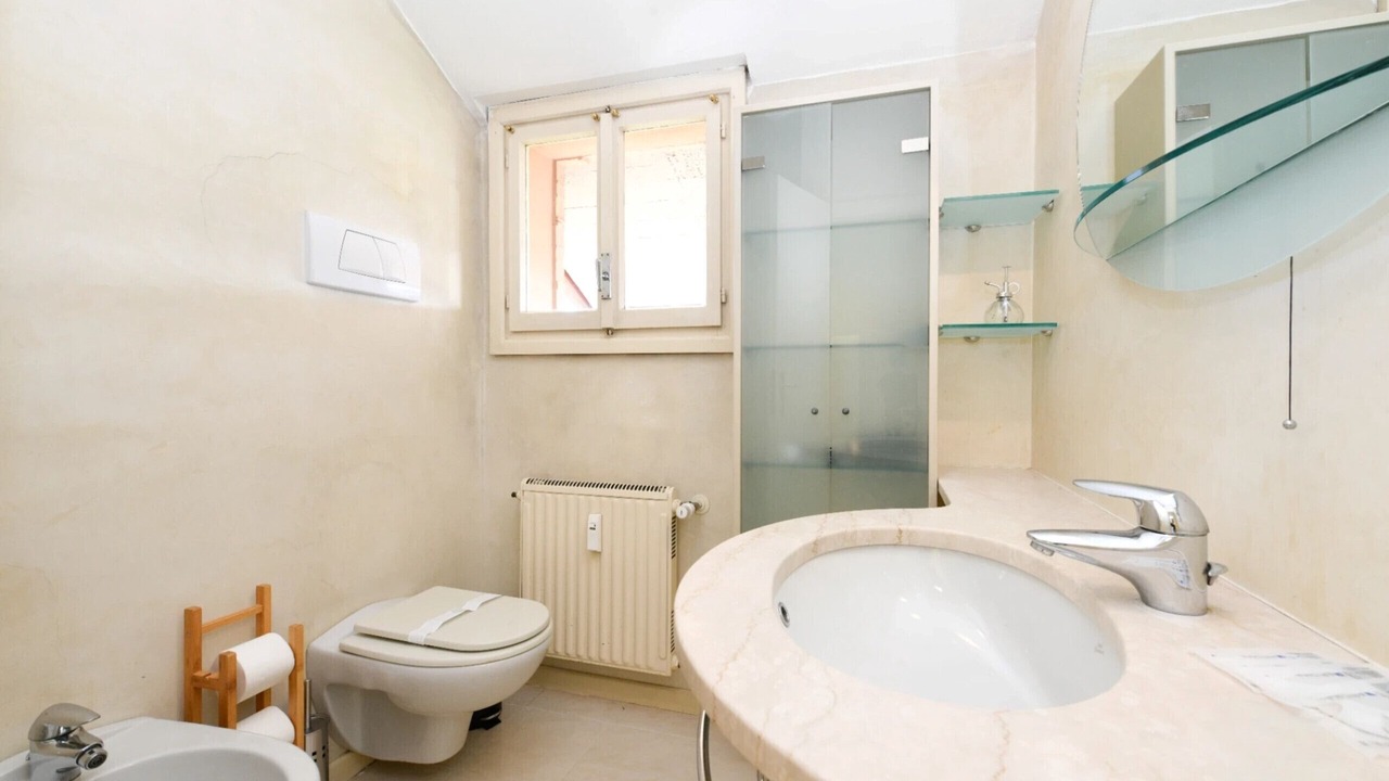 Photo of Bathroom in Sirmione