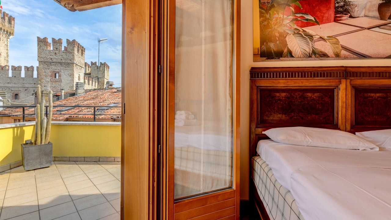 Photo of Bedroom in Sirmione