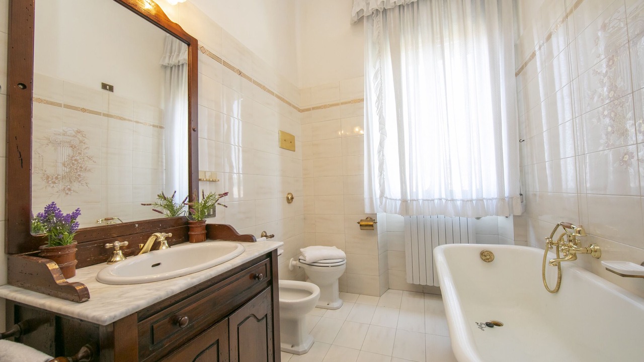 Photo of Bathroom in Desenzano del Garda