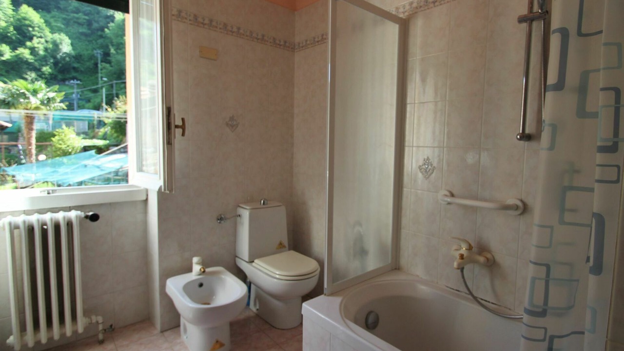 Photo of Bathroom in Nesso