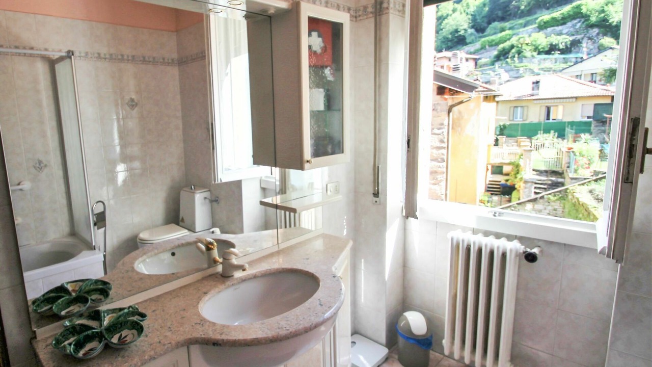 Photo of Bathroom in Nesso