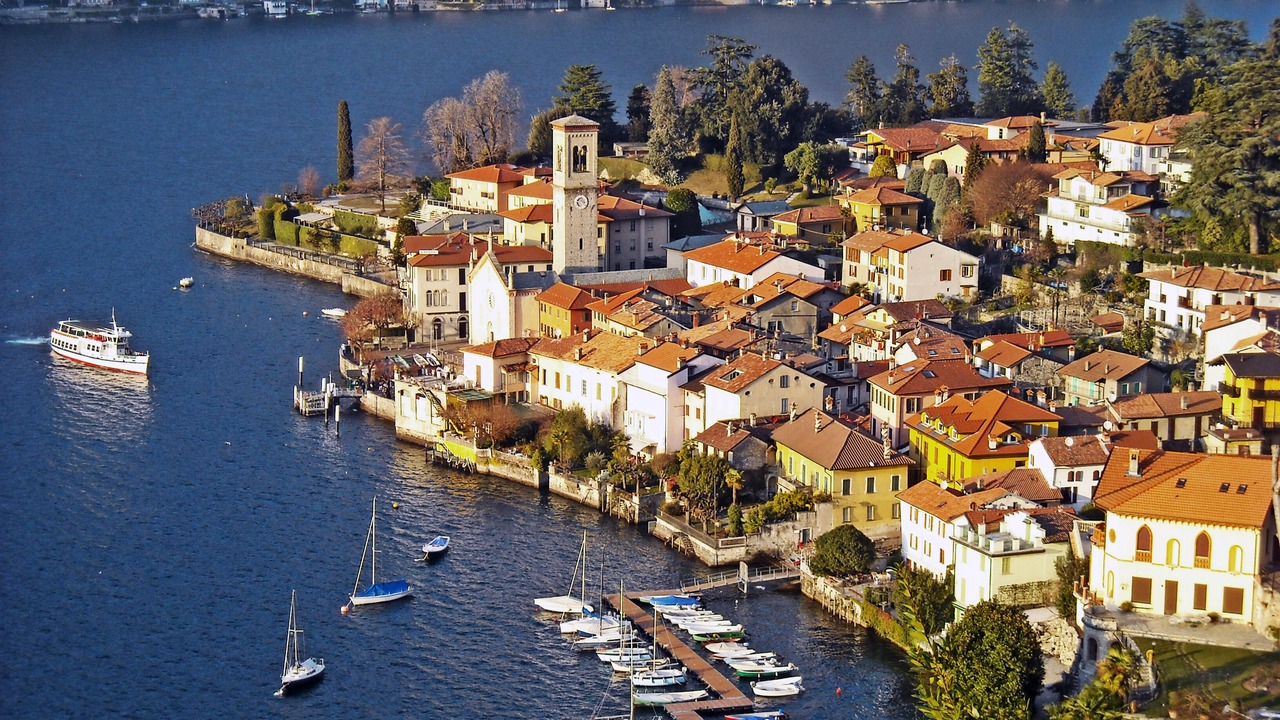 Photo of Others in Torno