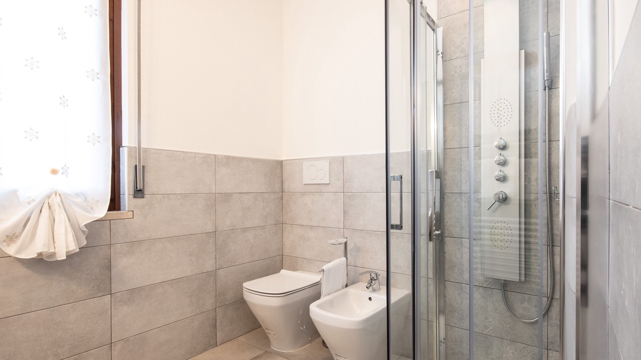 Photo of Bathroom in Lugana