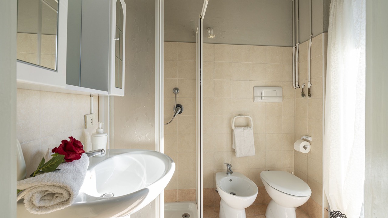 Photo of Bathroom in San Felice del Benaco