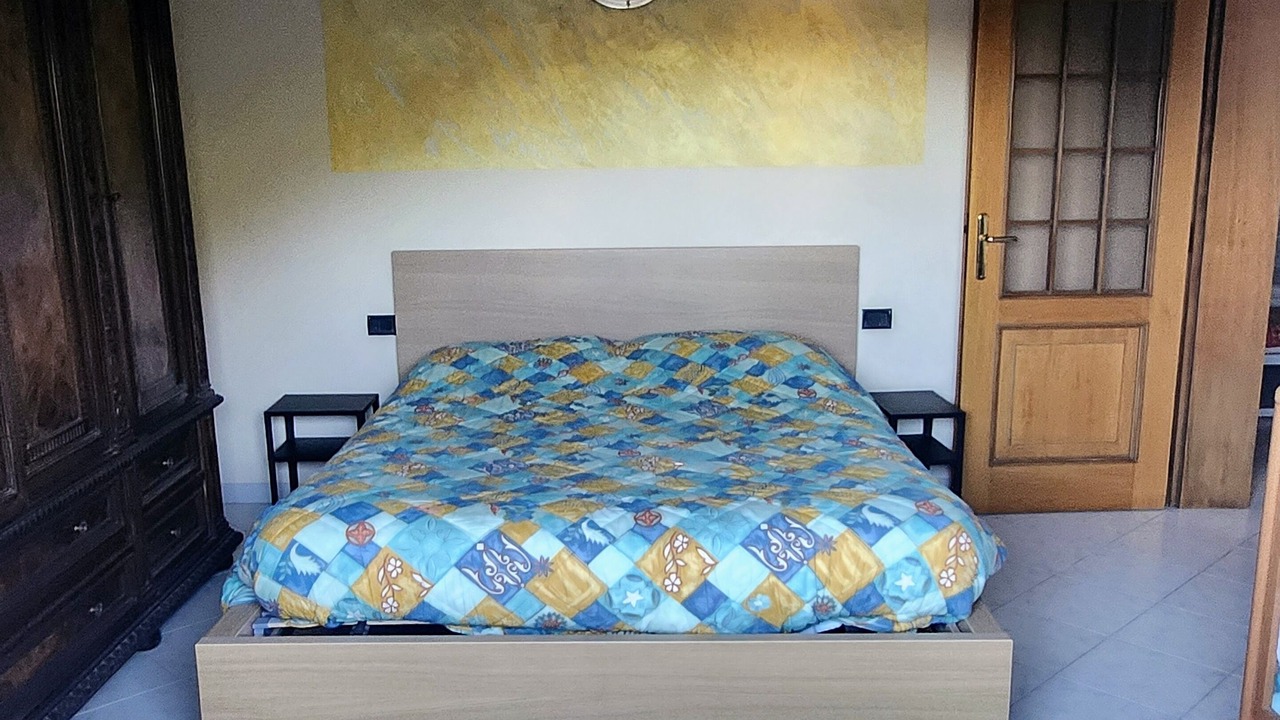 Photo of Bedroom in Sale Marasino