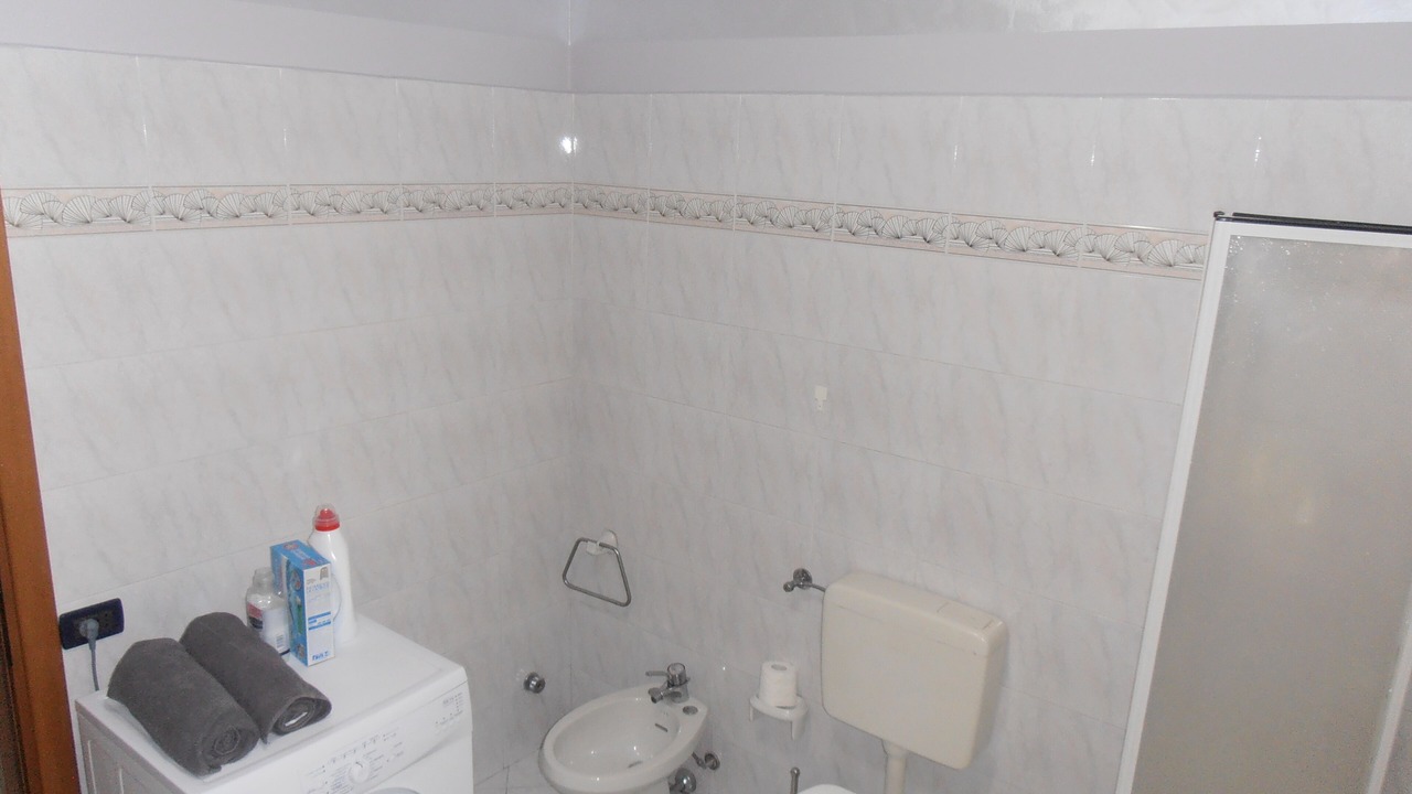 Photo of Bathroom in Sale Marasino