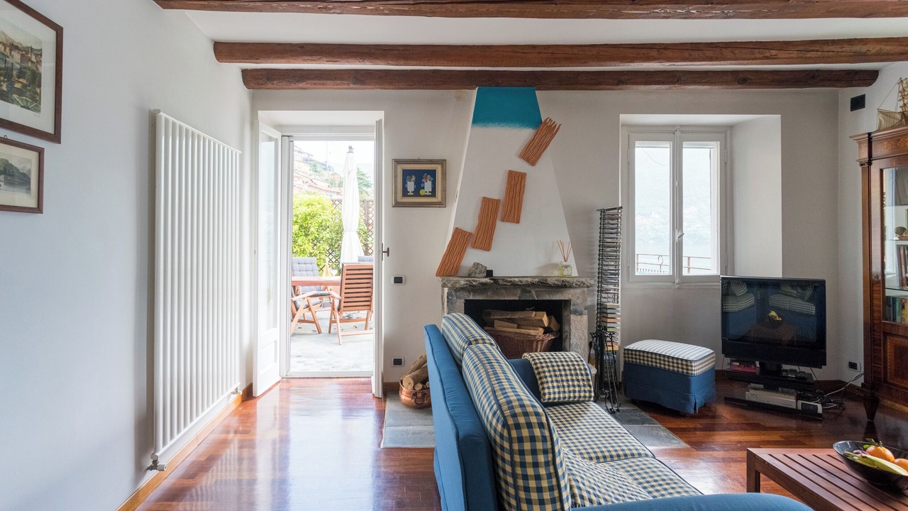 Photo of Livingroom in Carate Urio