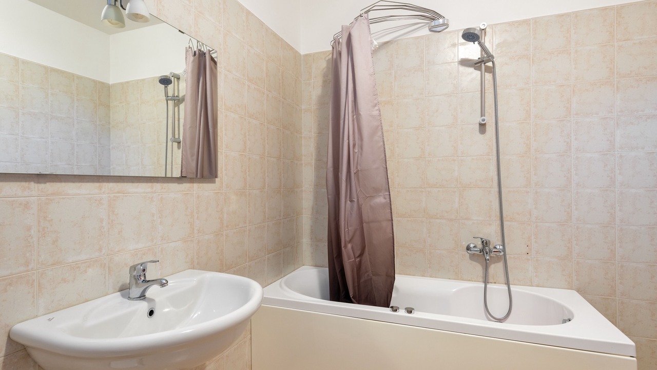 Photo of Bathroom in Roe Volciano