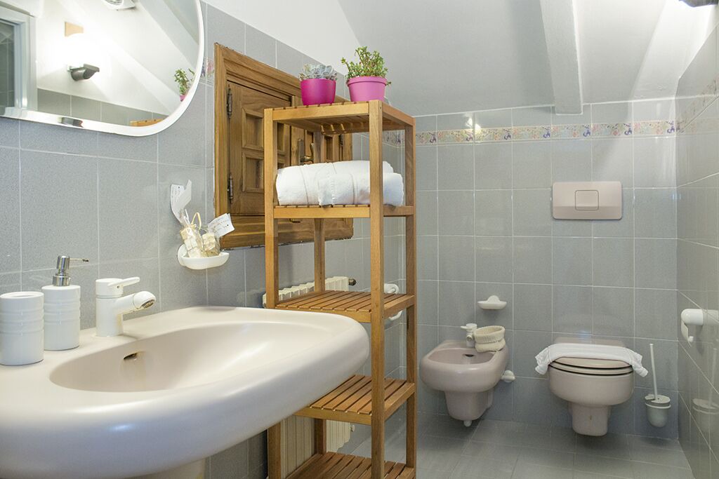 Photo of Bathroom in Argegno