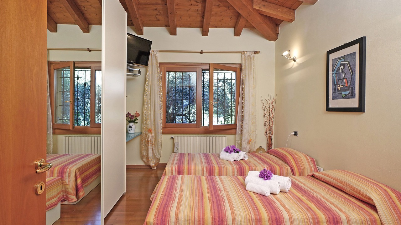 Photo of Bedroom in Gardone Riviera