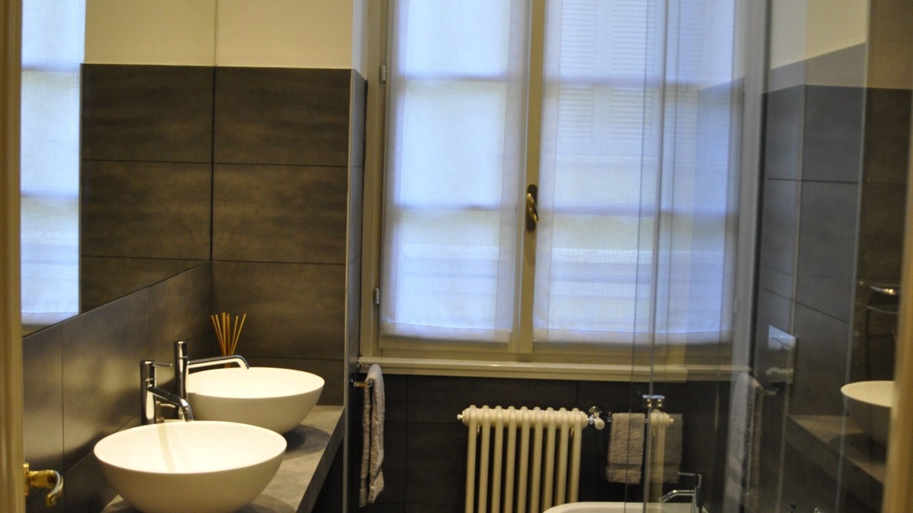 Photo of Bathroom in Como City Centre