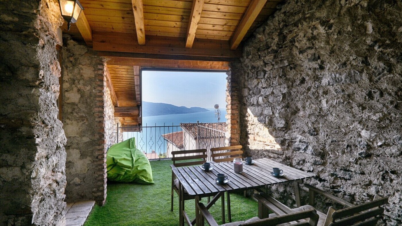 Photo of Patio Balcony in Oldesio